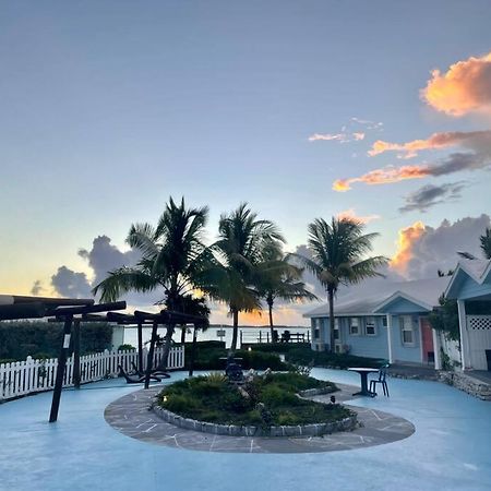 Beautiful Villa Just Steps Away From The Beach! George Town Buitenkant foto
